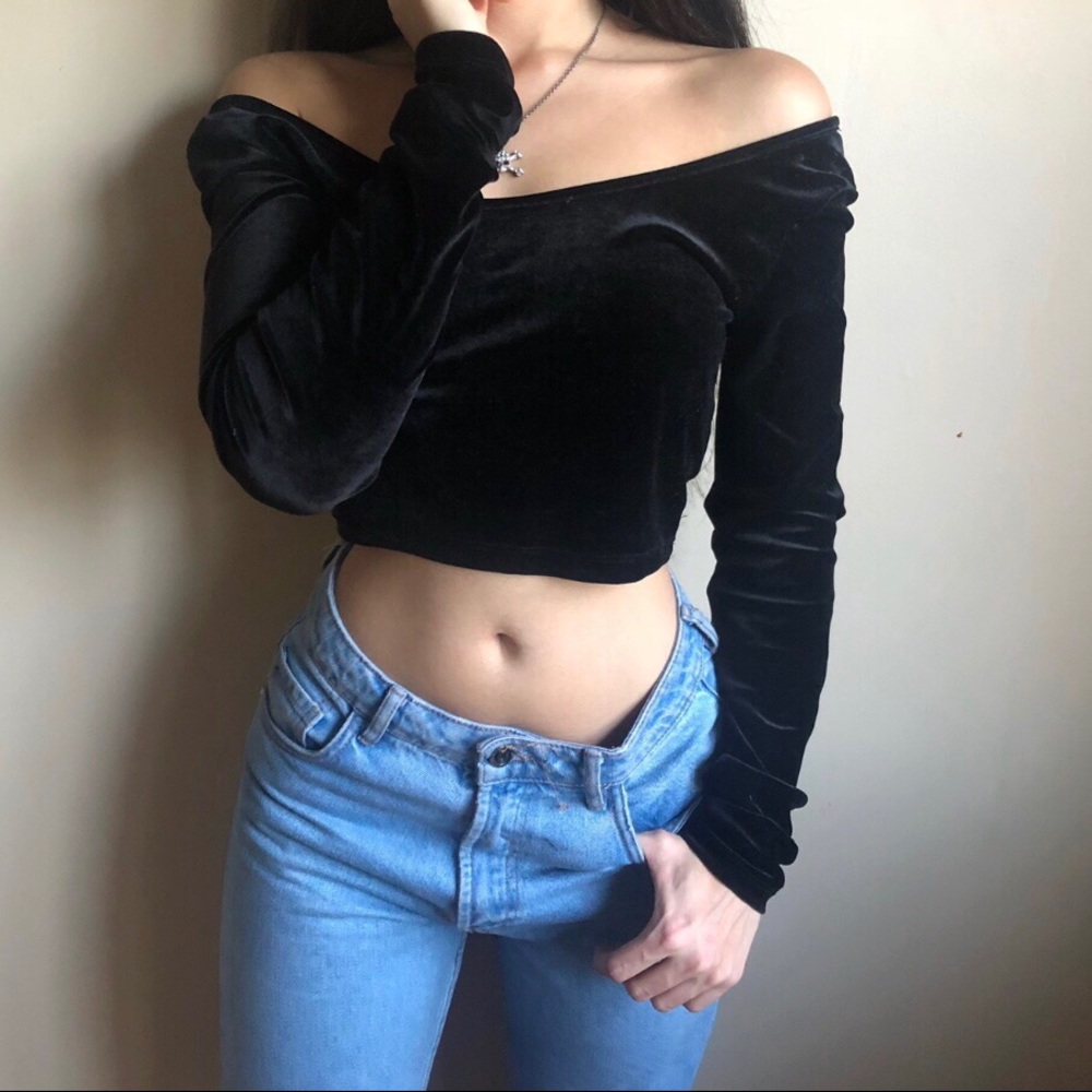 Black velvet cropped top